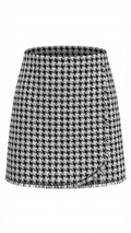 MAX STUDIO — Black & White Check Mini