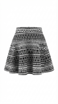STUDIO F — Monochrome Knit Flare Skirt