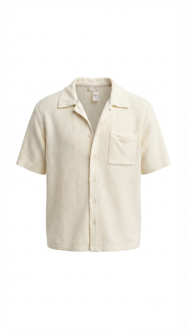 Camisa de cuello cubano en color crudo